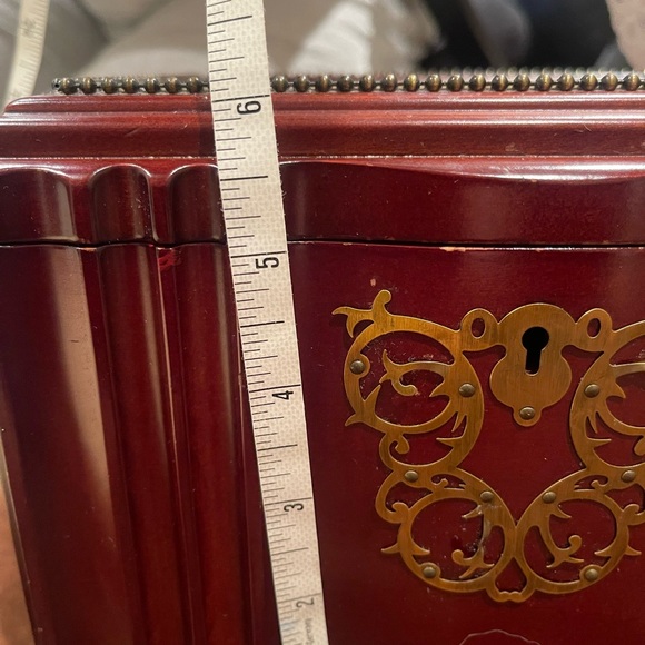 Bombay Storage Box - Picture 15 of 16